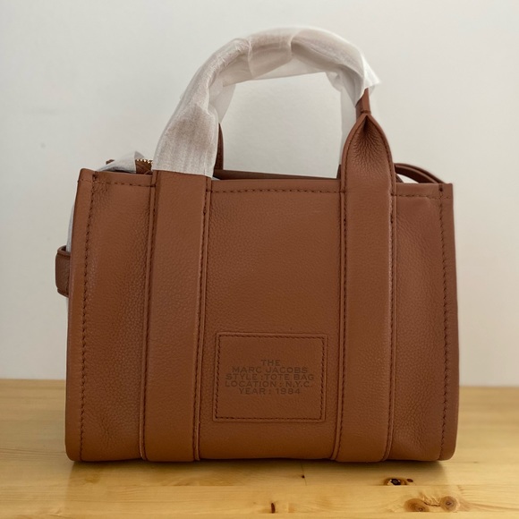 Marc Jacobs The Tote Bag Mini - Argan oil - Picture 3 of 3